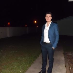 Meet your Posher, Taha